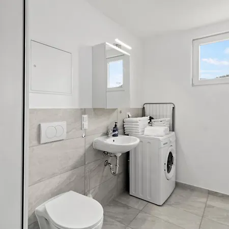 Geraeumige Ferienwohnung Fuer 4 Gaeste In Leoben Donawitz Zewnętrze zdjęcie